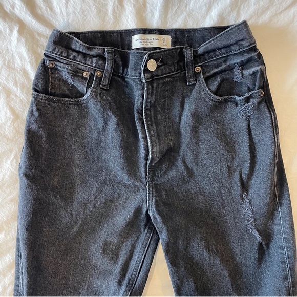 abercrombie 90s ultra high rise | black | ankle length | 26P - Picture 3 of 5